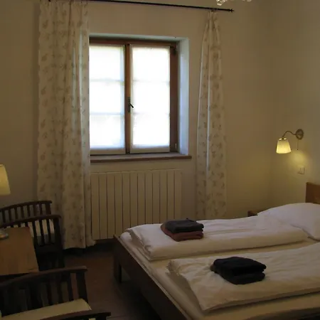 Mansion In Langhe With Pool And Winery Charm 펜션